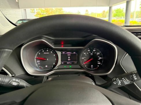 Used 2023 Chevrolet TrailBlazer LS FWD image 17
