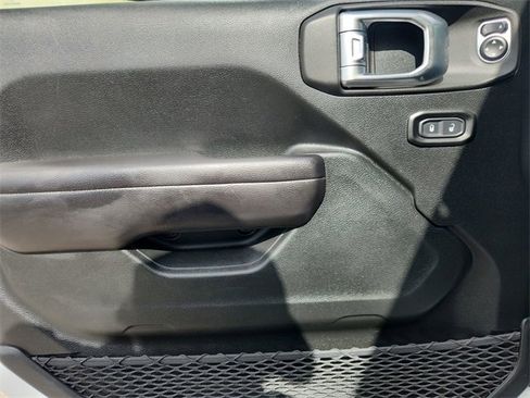 Used 2020 Jeep Gladiator Sport w/ Quick Order Package 24S image 21