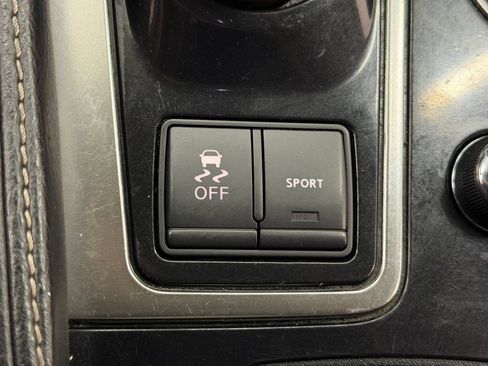 Used 2019 Nissan Maxima Platinum w/ Sport Mat Group FWD image 17