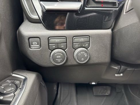 New 2026 Chevrolet Silverado 1500 LT w/ LPO, Dark Essentials Package image 20
