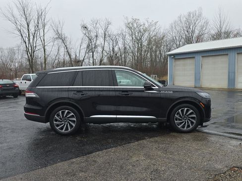 Used 2025 Lincoln Aviator AWD image 45