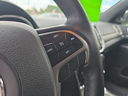 Used 2019 Jeep Grand Cherokee Limited AWD/4WD image 26