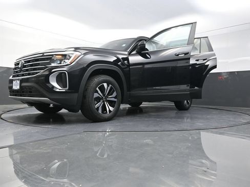 Used 2026 Volkswagen Atlas SE AWD/4WD image 33