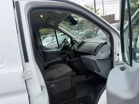 Used 2019 Ford Transit 150 130 Low Roof RWD image 24