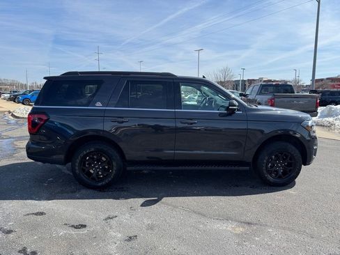 Used 2022 Ford Expedition Timberline image 2