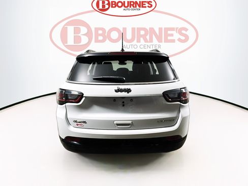 Used 2022 Jeep Compass Limited w/ Elite Group AWD/4WD image 27