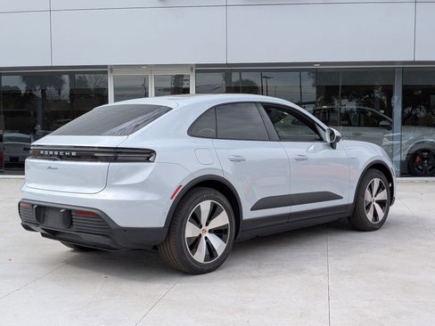 New 2026 Porsche Macan Electric image 9