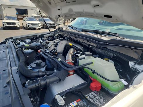 New 2025 Ford F350 Lariat w/ Lariat Ultimate Package image 14