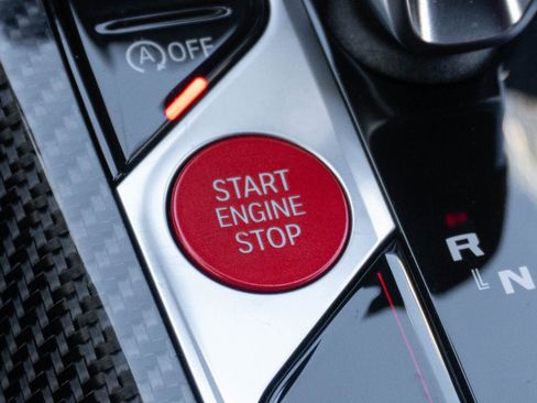 Used 2025 BMW M3 Competition w/ Carbon Package image 29