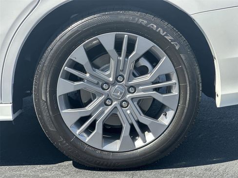 Used 2025 Honda Odyssey Touring image 9
