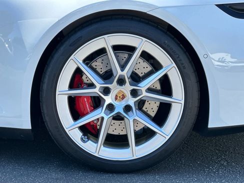 Certified 2026 Porsche 911 Targa 4 GTS AWD/4WD image 27