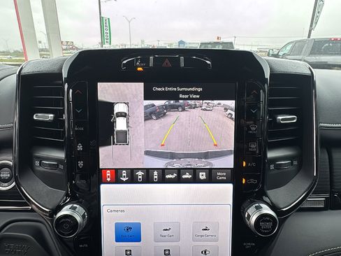 Certified 2024 RAM 2500 Limited image 19