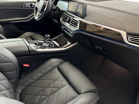 Used 2023 BMW X5 xDrive45e w/ Climate Comfort Package AWD/4WD image 32