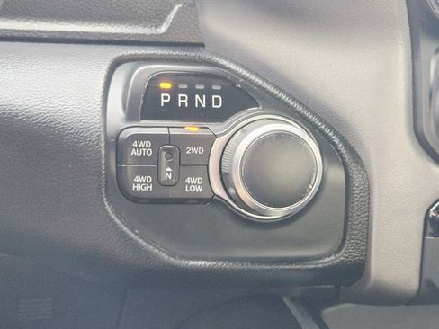 Used 2021 RAM 1500 Big Horn image 32