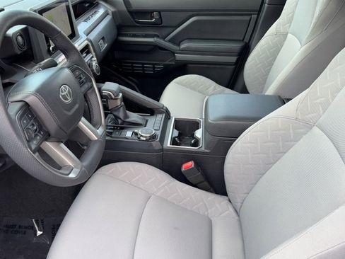 Certified 2025 Toyota Tacoma SR5 image 20