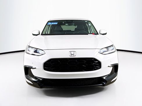 Certified 2024 Honda HR-V EX-L image 3