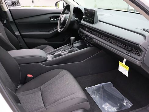 New 2026 Honda Accord LX image 7
