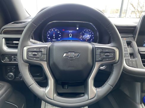 Used 2023 Chevrolet Suburban Z71 image 20