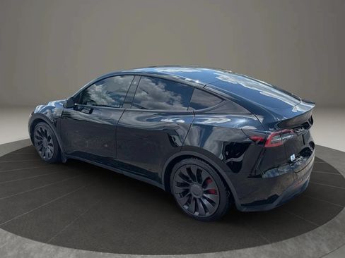 Used 2022 Tesla Model Y Performance AWD/4WD image 3
