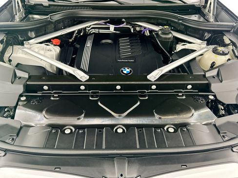Used 2022 BMW X6 xDrive40i w/ Luxury Seating Package AWD/4WD image 28