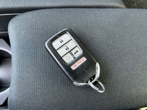 Used 2017 Honda Civic EX image 32