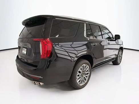 Used 2023 GMC Yukon Denali Ultimate AWD/4WD image 7