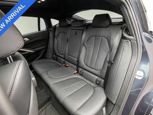Used 2022 BMW X6 xDrive40i w/ M Sport Package AWD/4WD image 19
