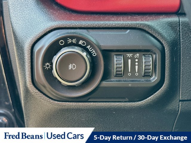 Used 2018 Jeep Wrangler Rubicon AWD/4WD image 15