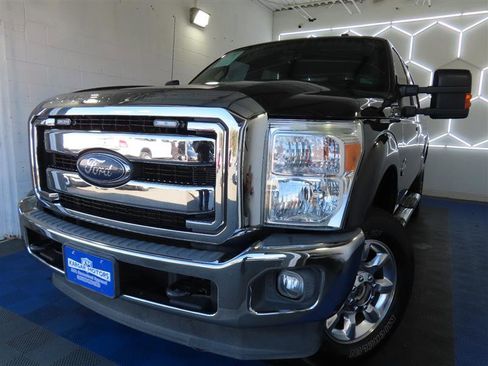 Used 2015 Ford F350 Lariat w/ Lariat Interior Package image 1