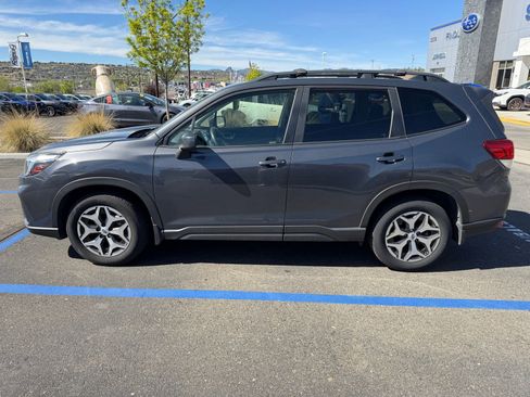 Used 2021 Subaru Forester Premium w/ Popular Package #1 image 9