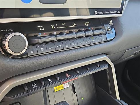 Certified 2023 Toyota Sequoia Limited image 17