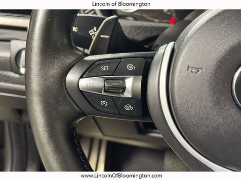 Used 2015 BMW M4 Convertible image 28