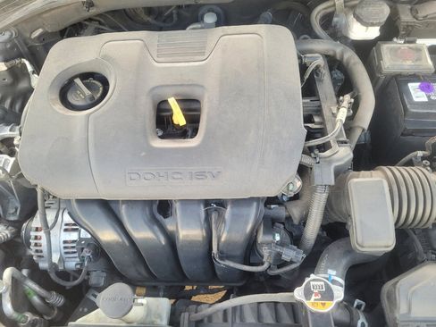 Used 2020 Hyundai Elantra SEL FWD image 30