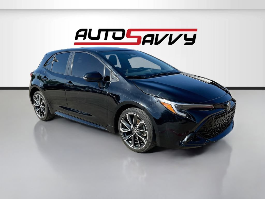 Used 2023 Toyota Corolla SE FWD image 1