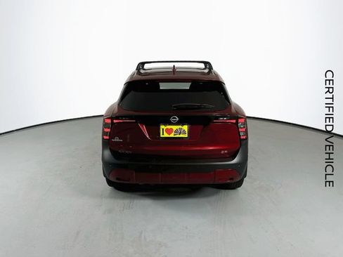 Certified 2025 Nissan Kicks SR FWD image 8