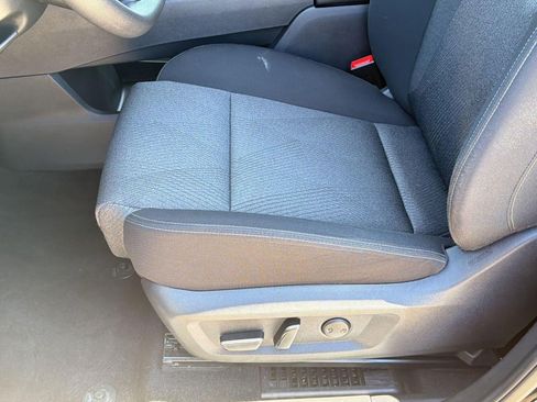 Used 2024 Nissan Rogue SV AWD/4WD image 14