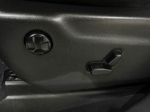 Used 2020 Dodge Durango GT w/ Blacktop Package AWD/4WD image 17
