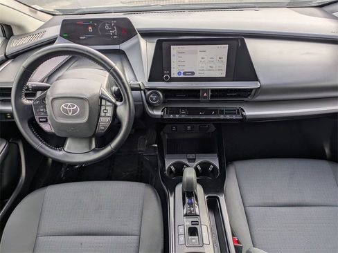 Used 2025 Toyota Prius LE image 26