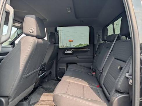 Used 2023 GMC Sierra 1500 Elevation w/ Preferred Package AWD/4WD image 16