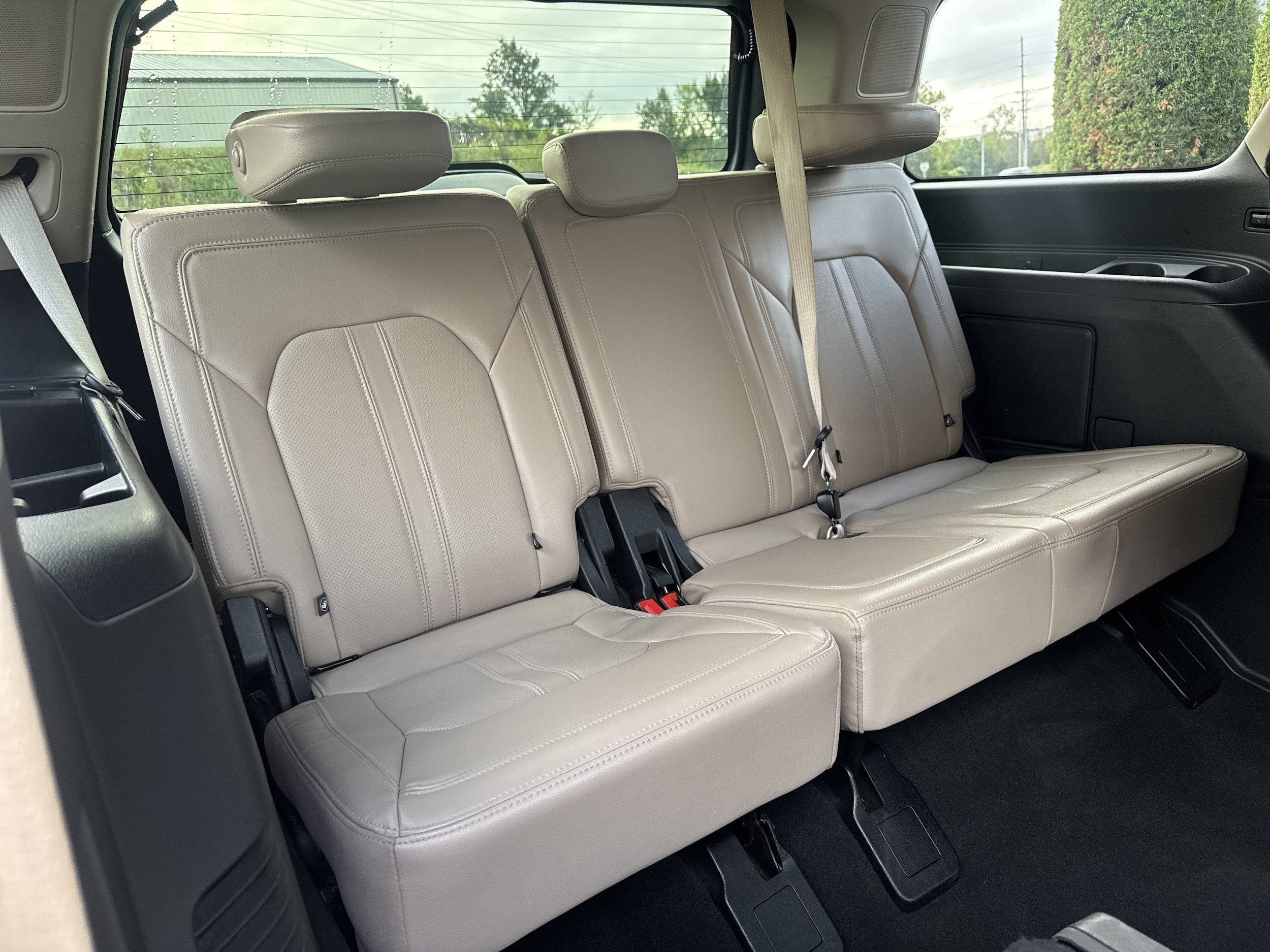 Used 2024 Ford Expedition Limited AWD/4WD image 20