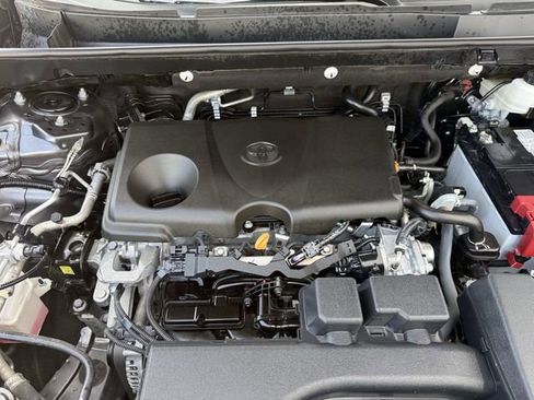 Used 2025 Toyota RAV4 XLE w/ Convenience Package FWD image 35