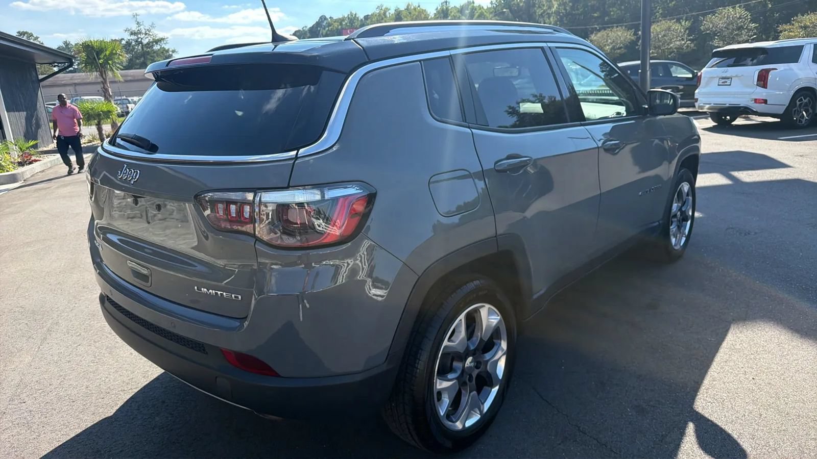 Used 2021 Jeep Compass Limited AWD/4WD image 7