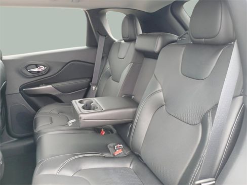 Used 2022 Jeep Cherokee Latitude Lux image 23