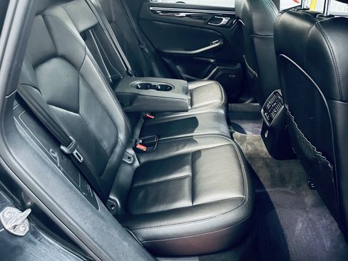 Used 2017 Porsche Macan AWD/4WD image 24