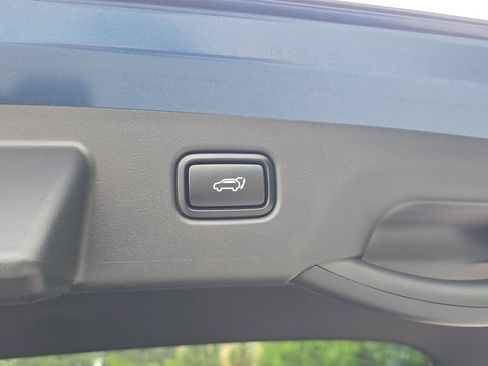 New 2026 Kia Niro Wind FWD image 11