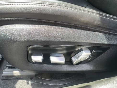 Used 2017 BMW 530i xDrive AWD/4WD image 23