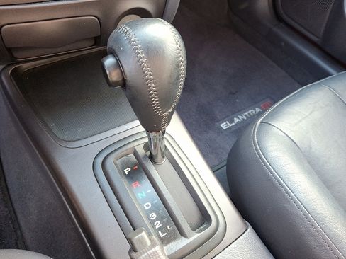 Used 2003 Hyundai Elantra GLS FWD image 15