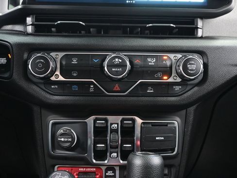 Used 2025 Jeep Wrangler Unlimited Sport S 4xe AWD/4WD image 21