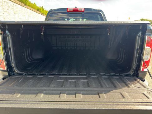 Used 2018 GMC Canyon Denali AWD/4WD image 5