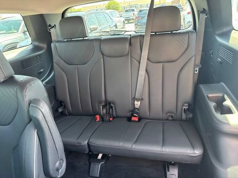 Used 2025 Hyundai Palisade SEL FWD image 23